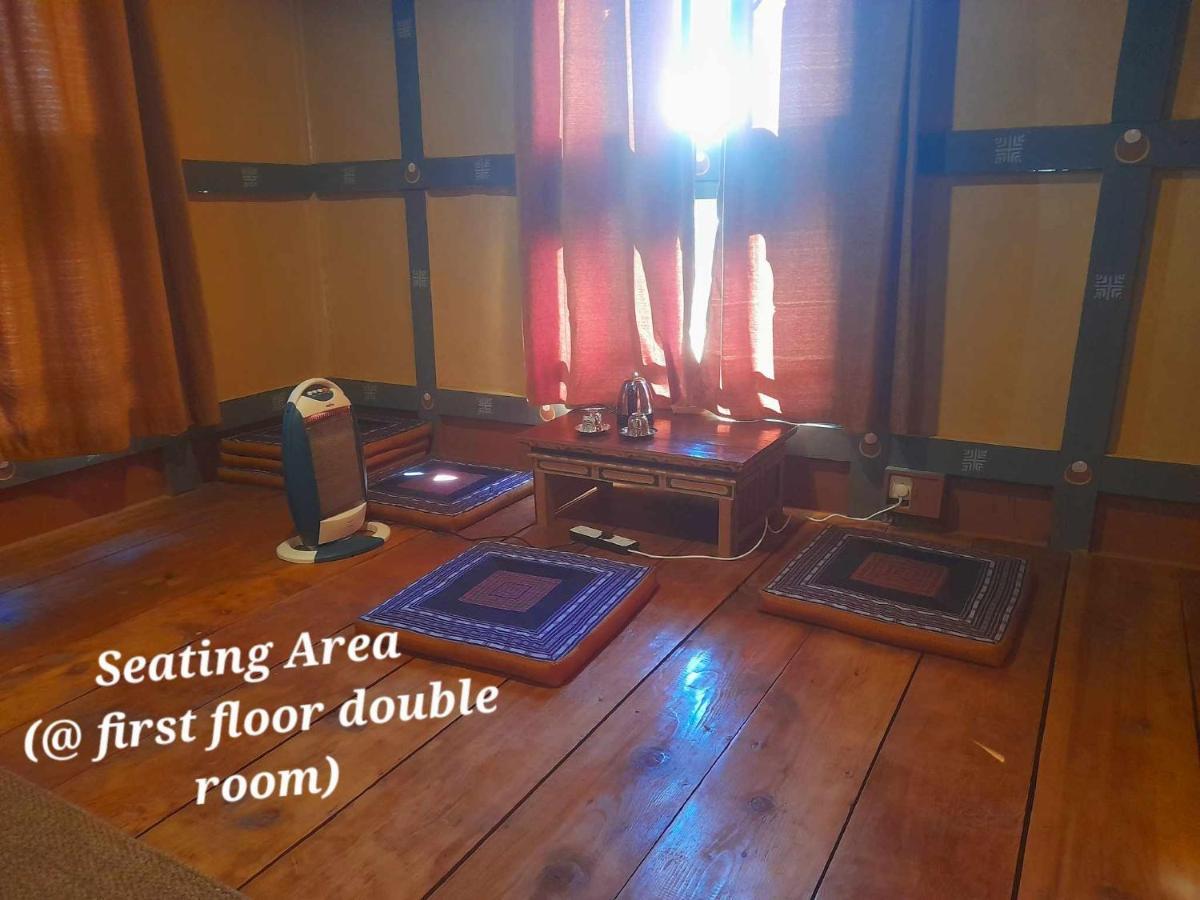 פונאקה Nobgang "Traditional Heritage Homestay" מראה חיצוני תמונה